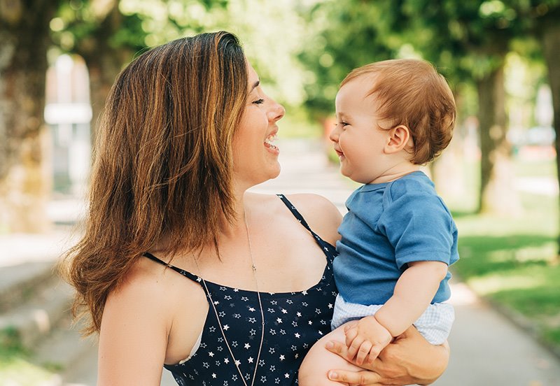 Breastfeeding Tips for Summer Outings